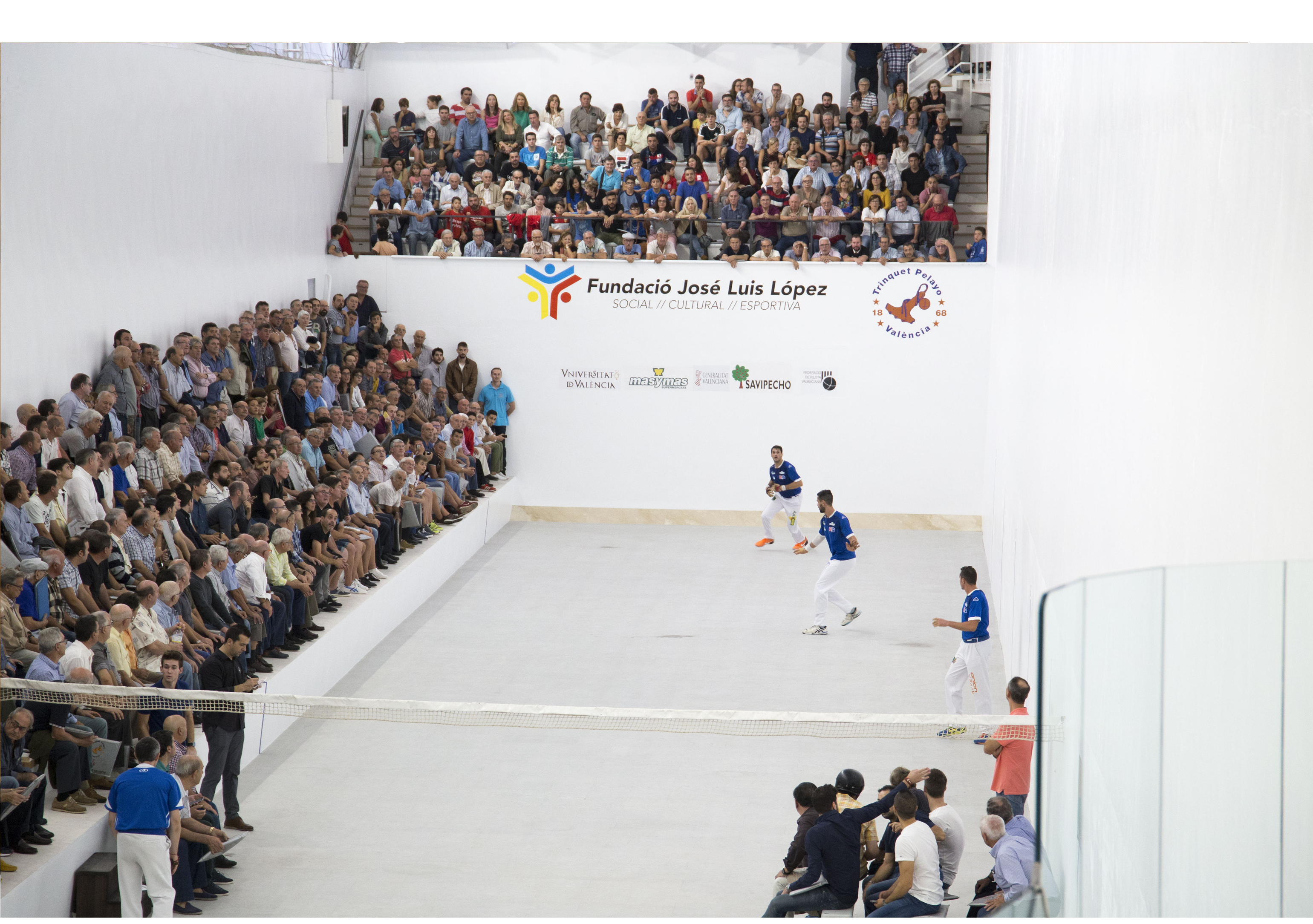 Trinquet de Pelai ple a una partida | Imatge d'arxiu