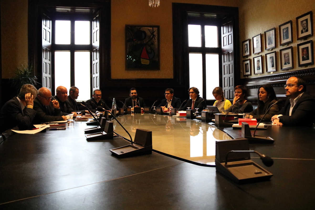 Imatge de la reunió de la Mesa del Parlament aquest divendres.