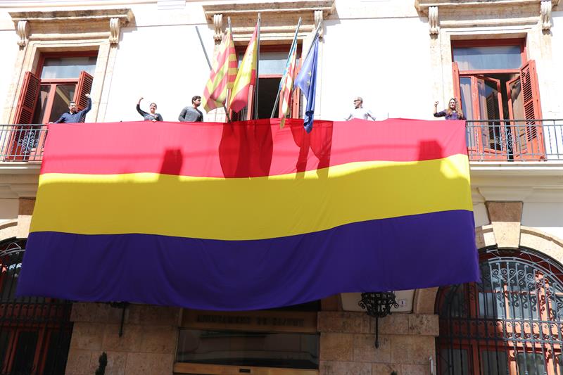 El consistori organitzarà diferents actes per a commemorar la declaració de la II República.