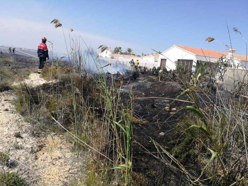 Els desallotjats per la Policia Local són una quinzena de persones, en la seua majoria estrangeres.