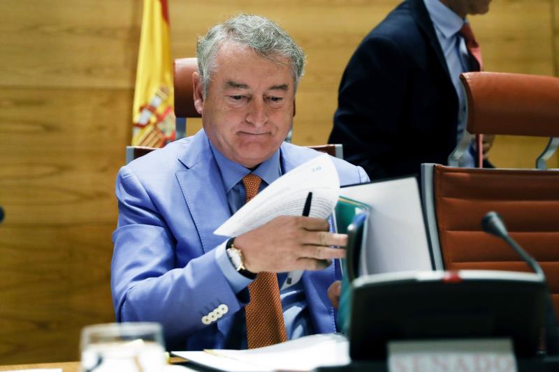 El president del Consell d'Administració i de la Corporació de RTVE, José Antonio Sánchez, en una compareixença en la Comissió Mixta de Control Parlamentari sobre l'ens públic.