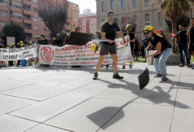 Actualment i fins a desembre els bombers forestals depenen de Tragsa, empresa a la que caldrà demanar una pròrroga fins a abril de 2019.