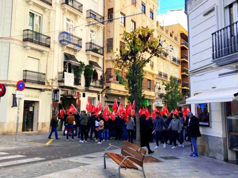 Els sindicats consideren que enguany ha sigut un any "perdut" en reunions sense acords a causa de les pretensions de la patronal de "reduir drets i salaris".