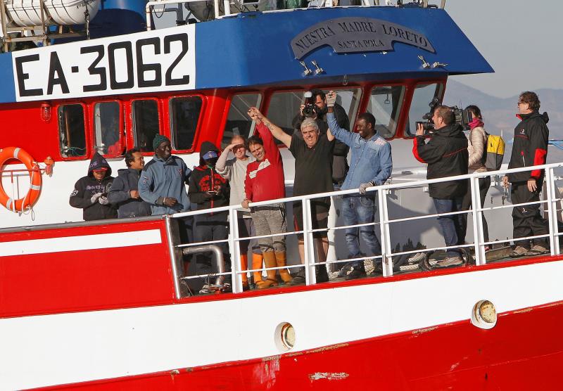 La tripulació ha tornat a Santa Pola després de tres mesos de navegació.