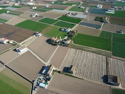 Compromís ha demanat que els camins rurals es convertisquen en vies verdes.