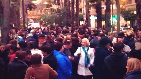 Un moment de la masiva protesta celebrada dilluns passat en Torrent.