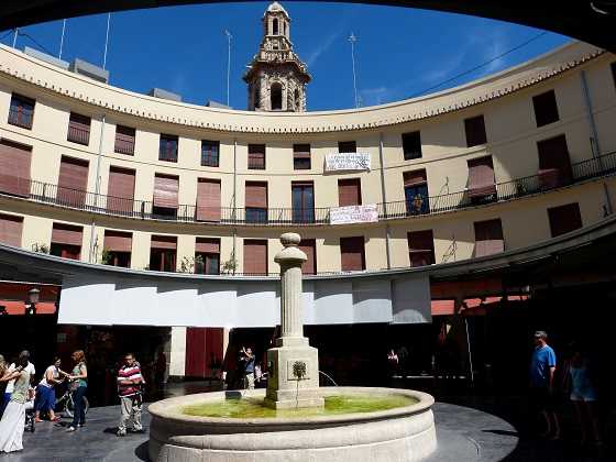 La ruta comença des de la Plaça Rodona de València