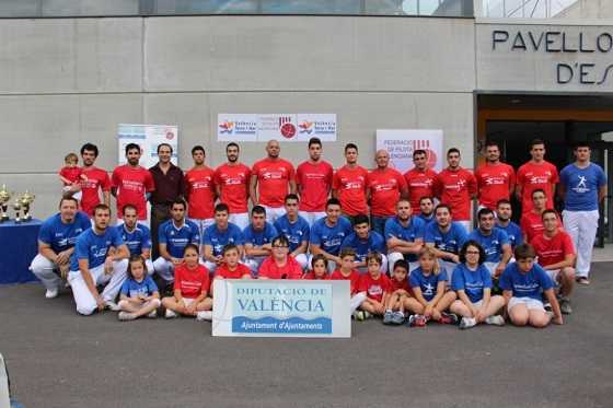 Foto de grup de la presentació de les finals.