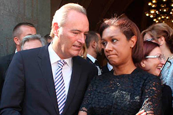 Lola Johnson i Alberto Fabra.