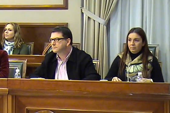 Lorena Milvaques (dreta).