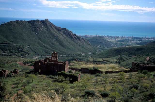 Vista del Desert de les Palmes.