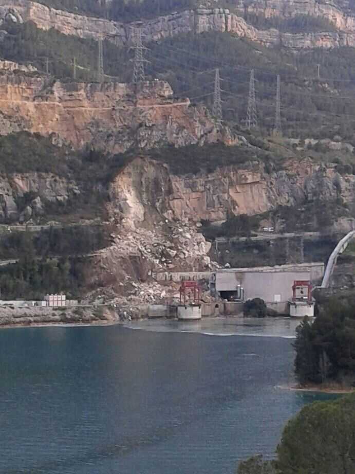 Imatge de l'entrada del túnel on s'ha produït l'enfonsament.