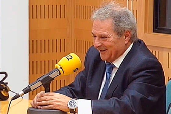 El president de la Diputació de València, Alfonso Rus, durant la seua entrevista en Ràdio València.