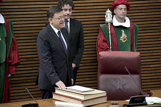 Ximo Puig ha promès aquest diumenge el seu càrrec com a president de la Generalitat.