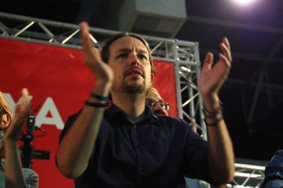 Pla mig del líder de Podemos, Pablo Iglesias, a l'acte final de Sí que es Pot a la Farga aquest 25 de setembre.