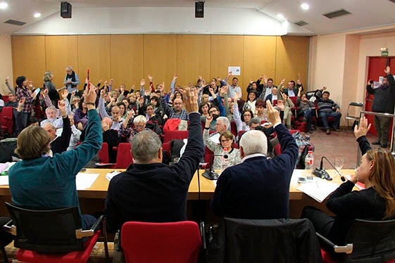 Votació de l'informe al Consell Confederal.