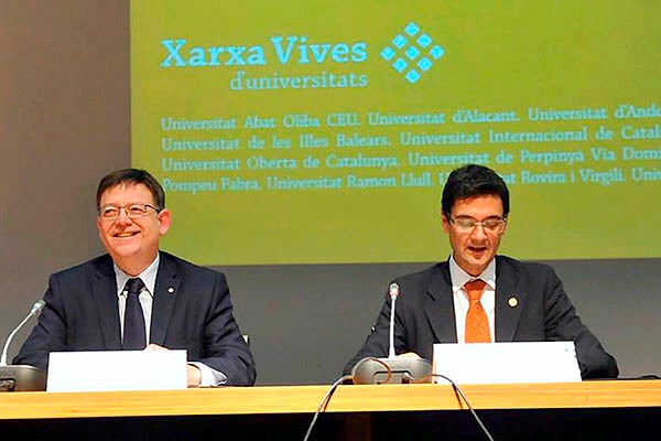 Ximo Puig i Francisco J. Mora durant la presentació de la jornada del Corredor Mediterrani a València.