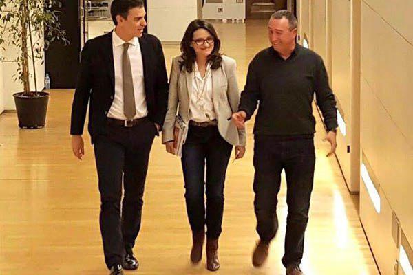 Pedro Sánchez, Mònica Oltra i Joan Baldoví.