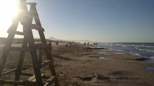 Imatge de la platja de Rabdells que acompanhya la petició en change.org.