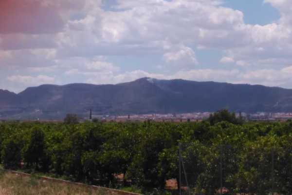 Incendi de Benifairó de les Valls des d'Almenara a les 15h.