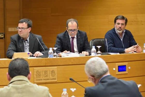 Enrique Soriano al centre.