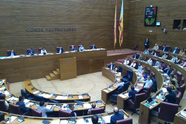 Les Corts, aprovació de la nova RTVV.