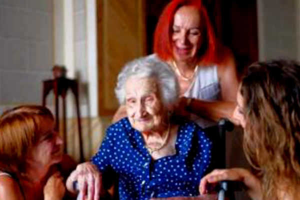 Consuelo García amb familiars seus.