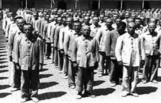 Presoners republicans en la presó franquista de Sant Miquel dels Reis.