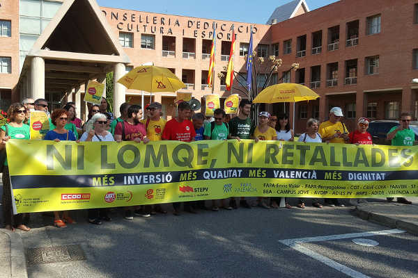 Concentració Plataforma Educació Pública.