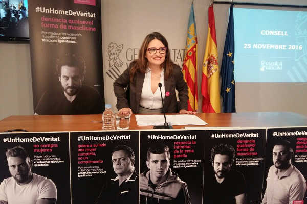 Mónica Oltra a la roda de premsa.