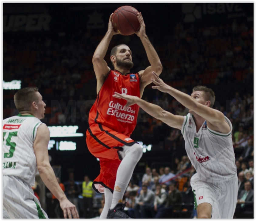 Diot entra a cistella en l'anterior partit front a l'Olimpia.