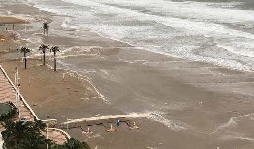 Platja de Cullera durant el temporal.