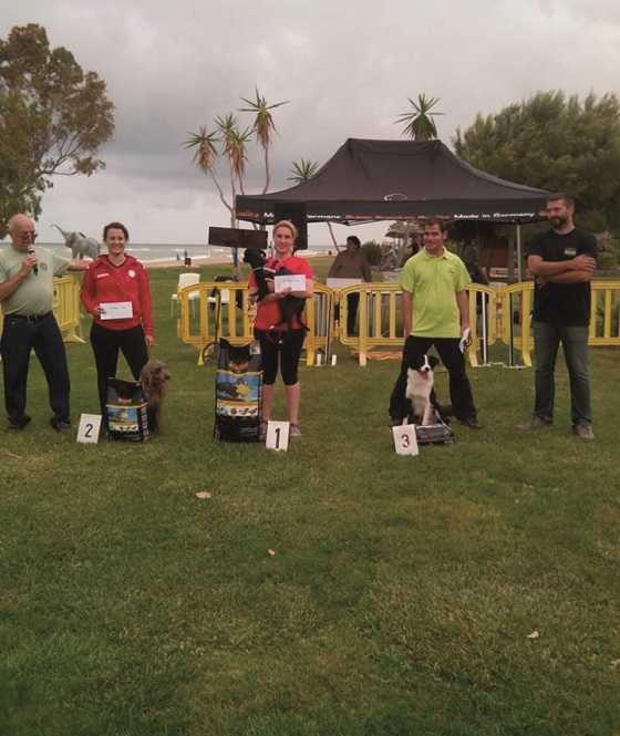 Imatge dels guanyadors del campionat d'Agility celebrat a Marina d'Or.