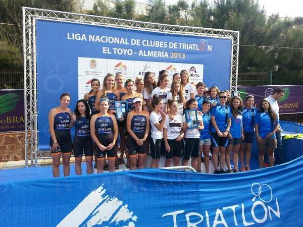 Equip femení del Inelec Club Triatló Sueca