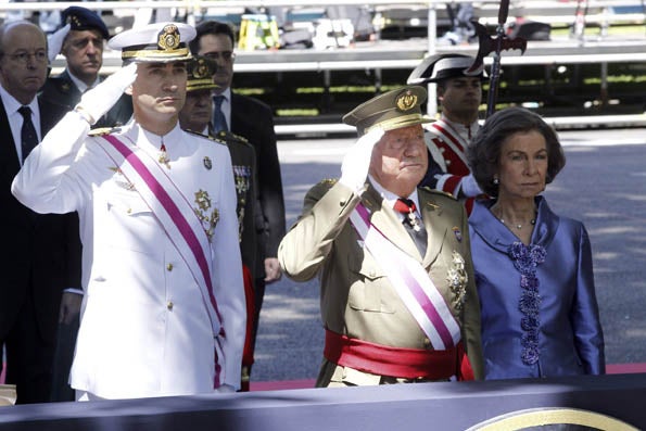 El Rei Joan Carles i el Príncep Felip, durant l'acte central del Dia de les Forces Armades.