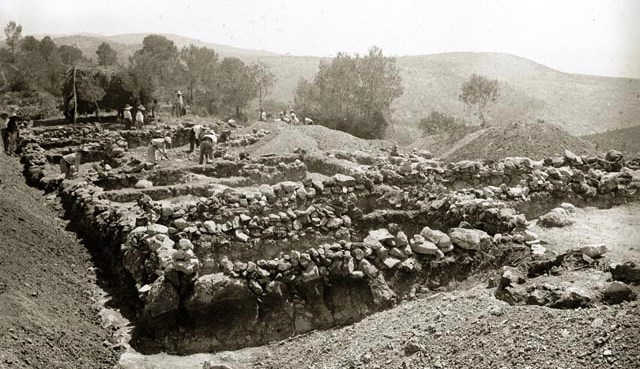 Excavacions a la Bastida de les Alcusses, a Moixent
