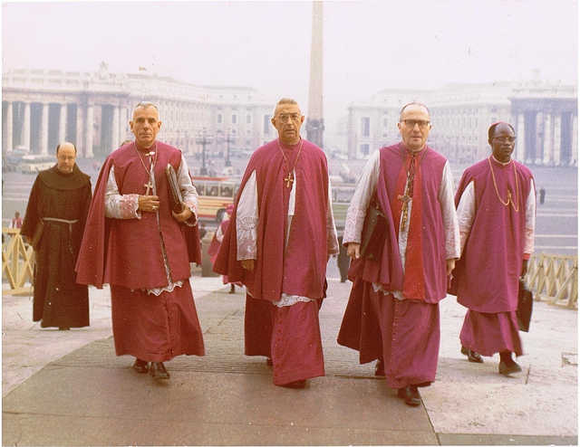 Concili Vaticà II, Octubre de 1963. D'esquerra a dreta Ramon Masnou de Vic, Vicent Enrique Tarancon de Solsona i Josep Pont de Sogorb-Castelló