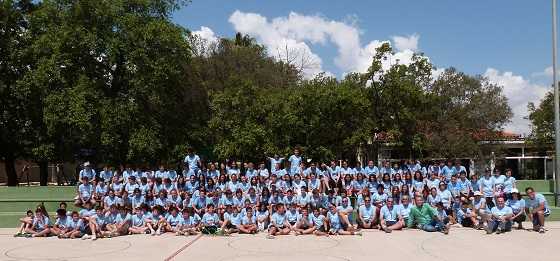 Imatge dels participants en les matinals de jocs cooperatius d'Alginet.