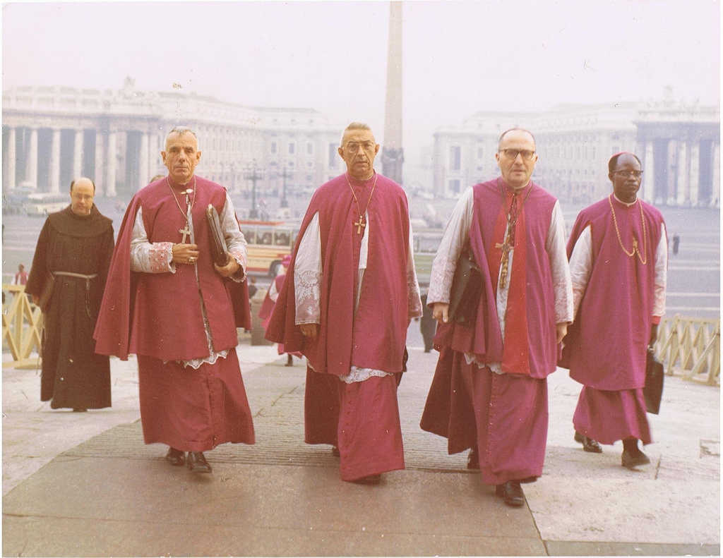 Concili Vaticà II, Octubre de 1963. D'esquerra a dreta Ramon Masnou de Vic, Vicent Enrique Tarancon de Solsona i Josep Pont de Sogorb-Castelló