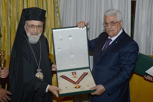 L'arquebisbe grec-catòlic Hilarió Capucci amb el President de Palestina Mahmud Abbas