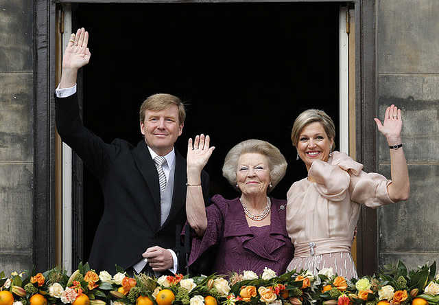 Holanda, abdicació de la Reina