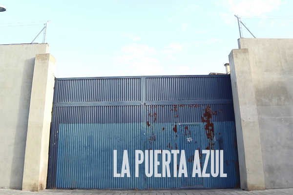 Imatge del documental 'La Puerta Azul' sobre el CIE Sapadors