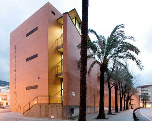 Biblioteca municipal de Tavernes.