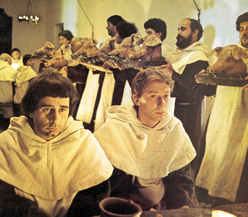 Ovidi Montllor i Albert Boadella en una escena de 'La portentosa vida del pare Vicent'.