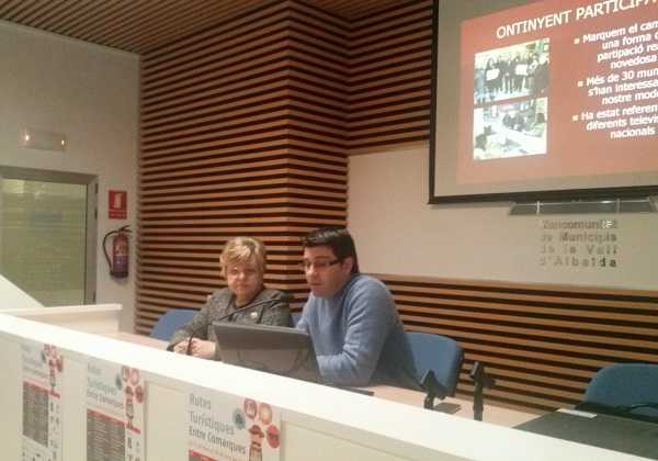 L’alcalde va explicar els pilars bàsics “que han marcat una nova manera de fer les coses" a l’Ajuntament d'Ontinyent.