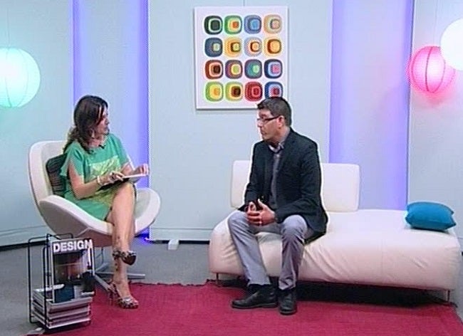 Un moment de l'entrevista a Jorge Rodríguez en MKTV.