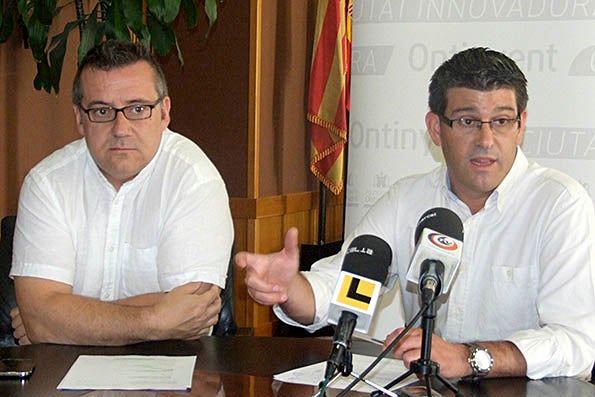 L’Alcalde i el Regidor d’Hisenda.