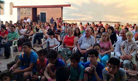 Un nombrós públic va acudir a gaudir del concert.