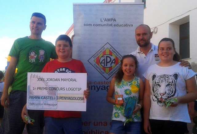 Els guanyadors del concurs amb el seu tutor i Alfons Dastis, representant de FAMPA-Castelló