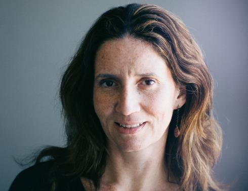 Professora de la Universitat de València i directora del LINEEX, Penélope Hernández